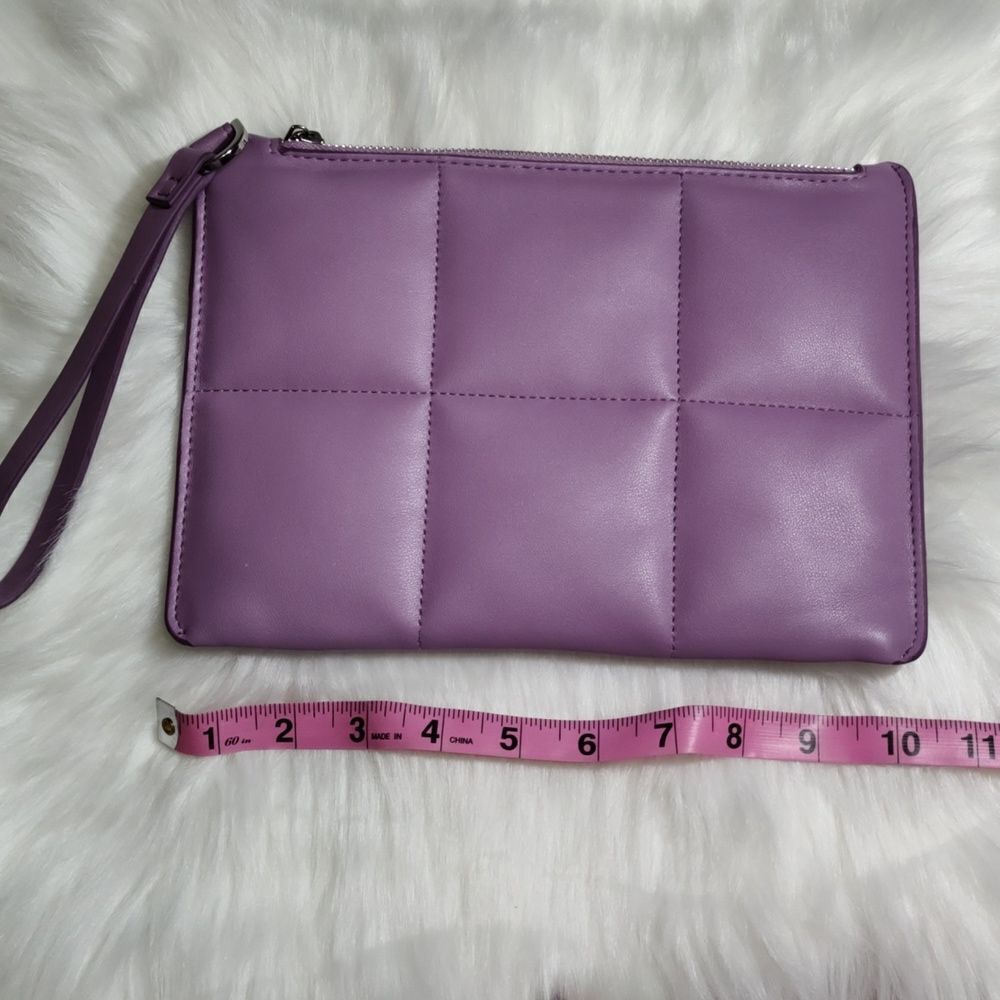 Anew Dayclutch